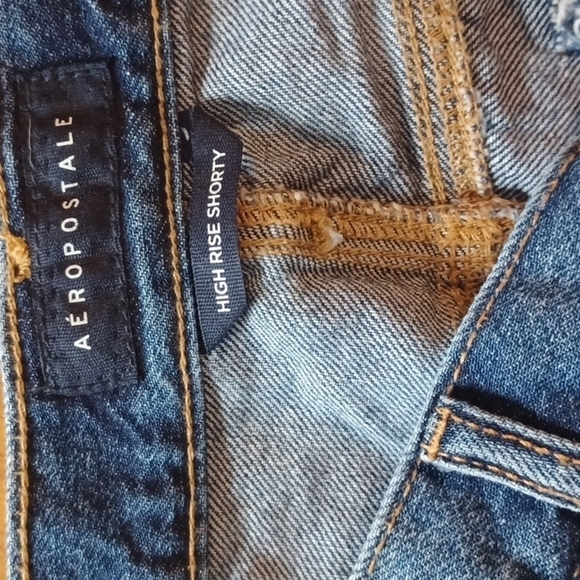 Aeropostale distressed highrise shorty distressed shorts.Size 8. Summer!! - Picture 5 of 8